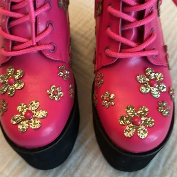 New Dolls Kill x Koi Footwear Lotus Junkie Platform Boots - Picture 10 of 12